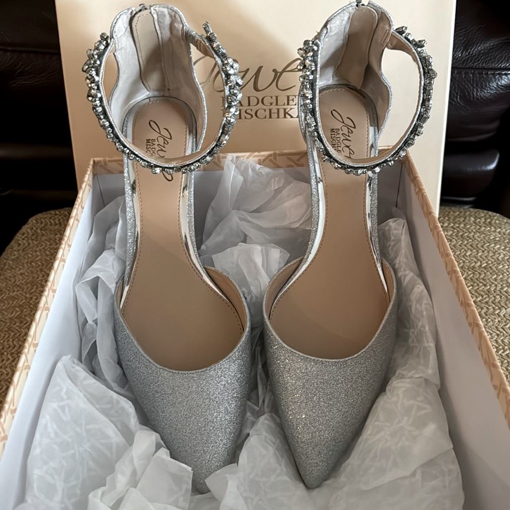 Jewel Badgley Mischka Heels